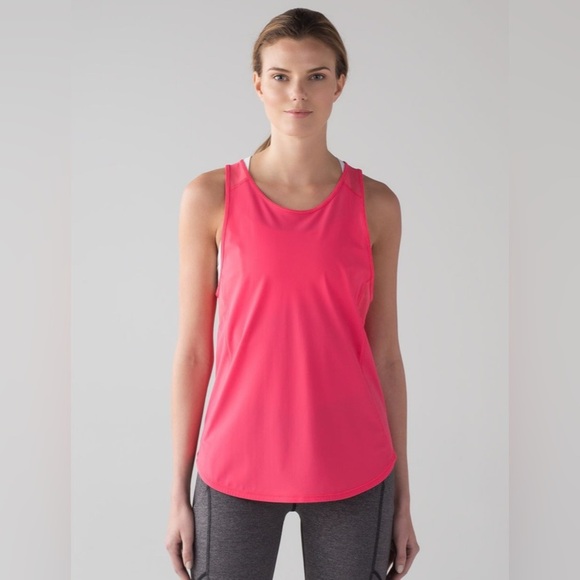 lululemon athletica Tops - Lululemon sculpt tank II in Lipgloss Pink Sleeveless tank Top size 6